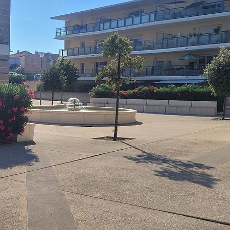 Appart Avec Piscine Casino Plein Air Et Plage La Ciotat Exterior photo