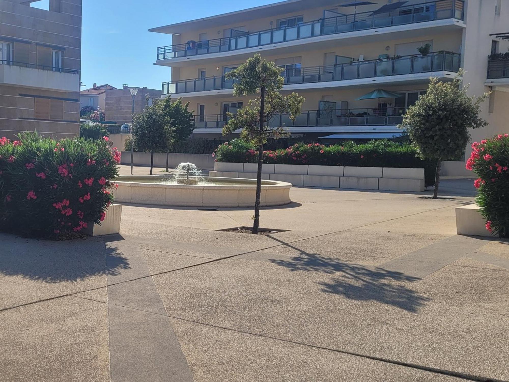 Appart Avec Piscine Casino Plein Air Et Plage La Ciotat Exterior photo